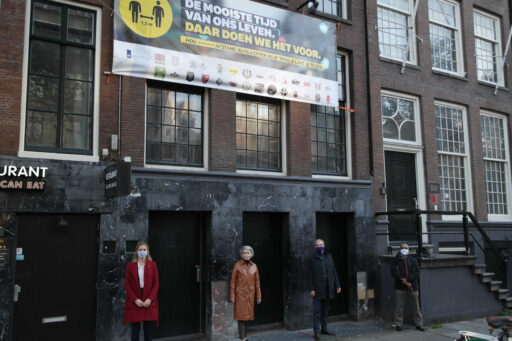 Foto: v.l.n.r. de Praeses en Rectores lanceren de campagne bij het L.A.N.X.