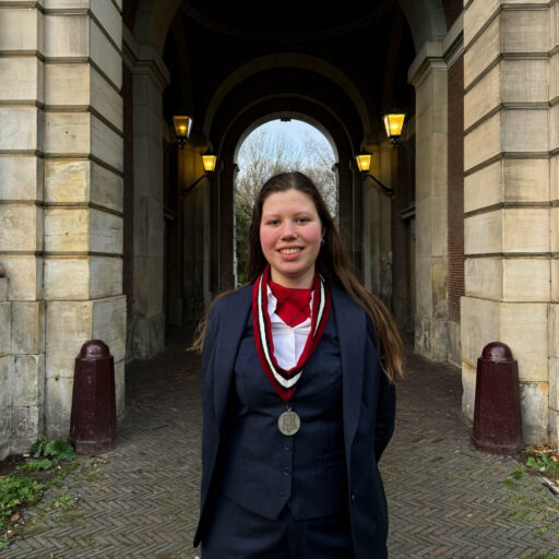 Liza Lausberg. Algemeen bestuurslid.